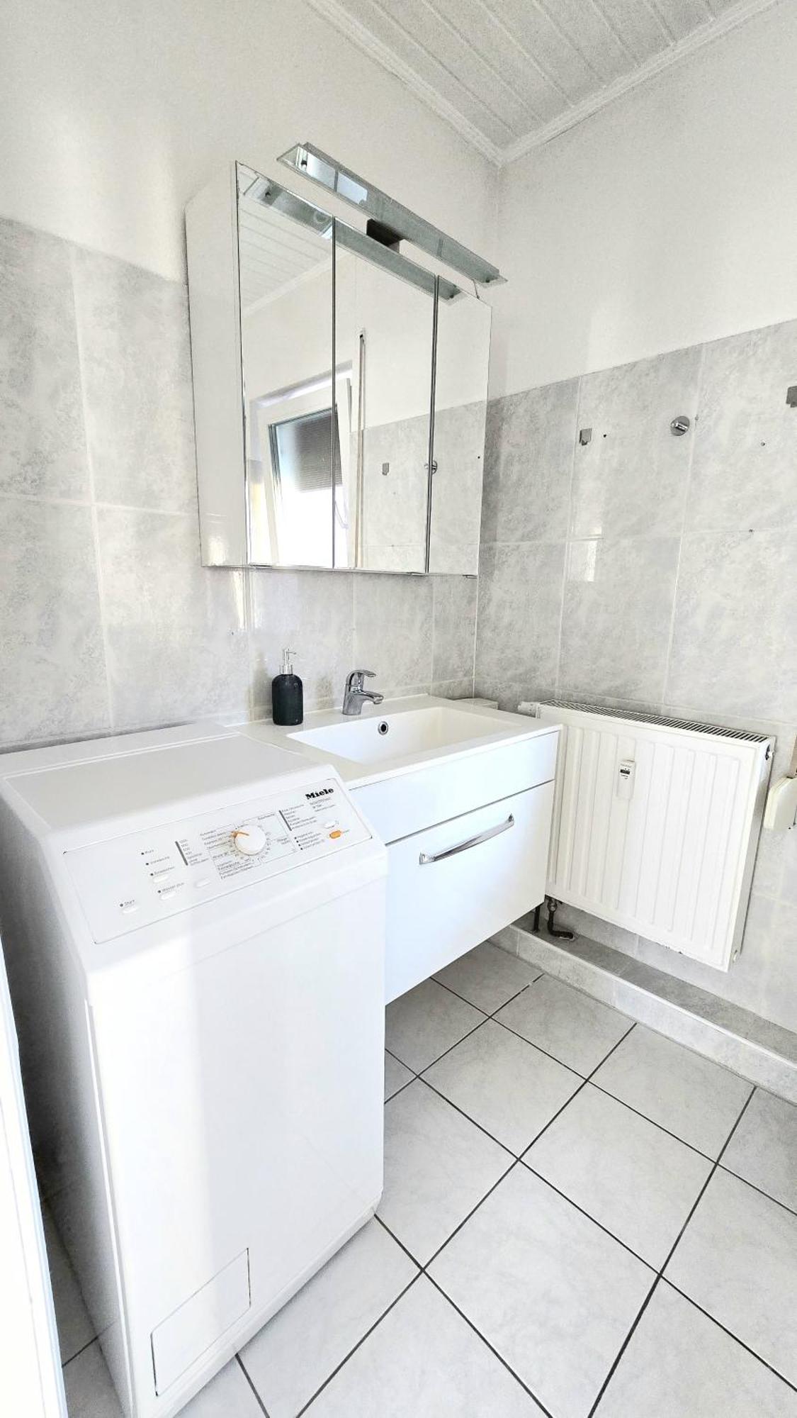 Schoene 3-Zimmer Wohnung In Hemelingen Bremen Exteriör bild